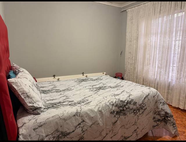 3 BEDROOM HOUSE FOR SALE IN GEELHOUTPARK